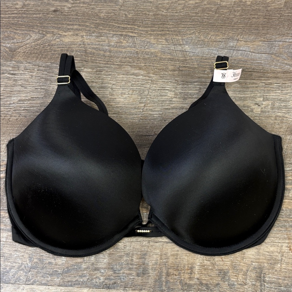 Victoria’s Secret Push-Up Bra – Size 36DDD (New With Tags)